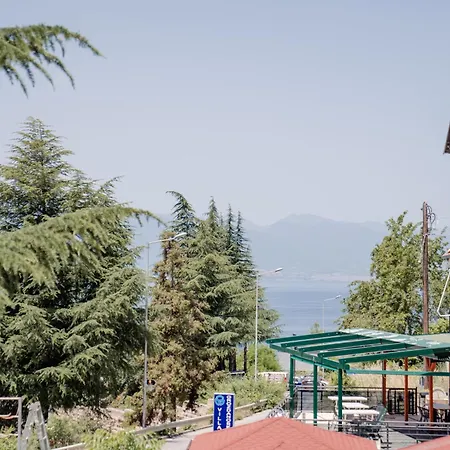 Ljupce Bed & Breakfast *