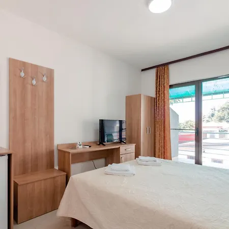 Ljupce Bed & Breakfast *