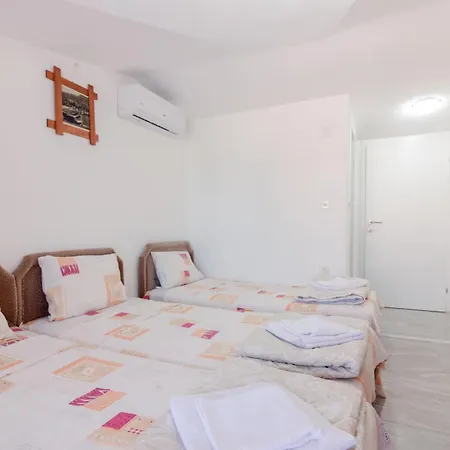 Bed & Breakfast Ljupce *